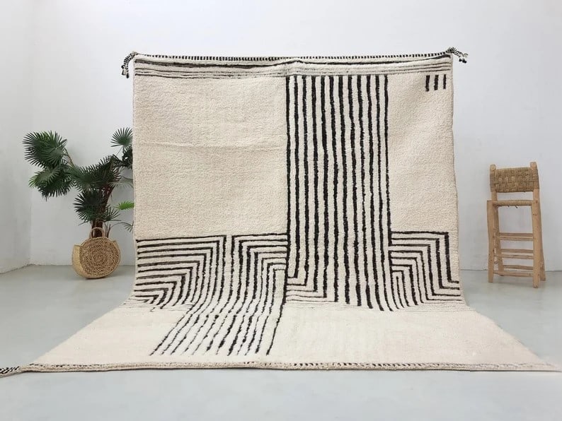 Authentic Engraved Handmade Wool Rug from Morocco 9.84 x 6.56 ft: Authentic Engraved Handmade Wool Rug from Morocco 9.84 x 6.56 ft Discover the beauty of this Elegant Engraved Handmade Wool Rug, meticulously handwoven in the Atlas Mountains by skilled local Berber w