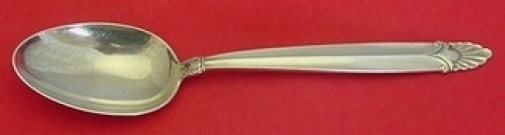 International Sterling Silver Empress Serving Spoon 8.5 Inches: International Sterling Silver Empress Serving Spoon 8.5 Inches This exquisite serving spoon is crafted from sterling silver and features the elegant Empress pattern by International. Measuring 8 1/2 i