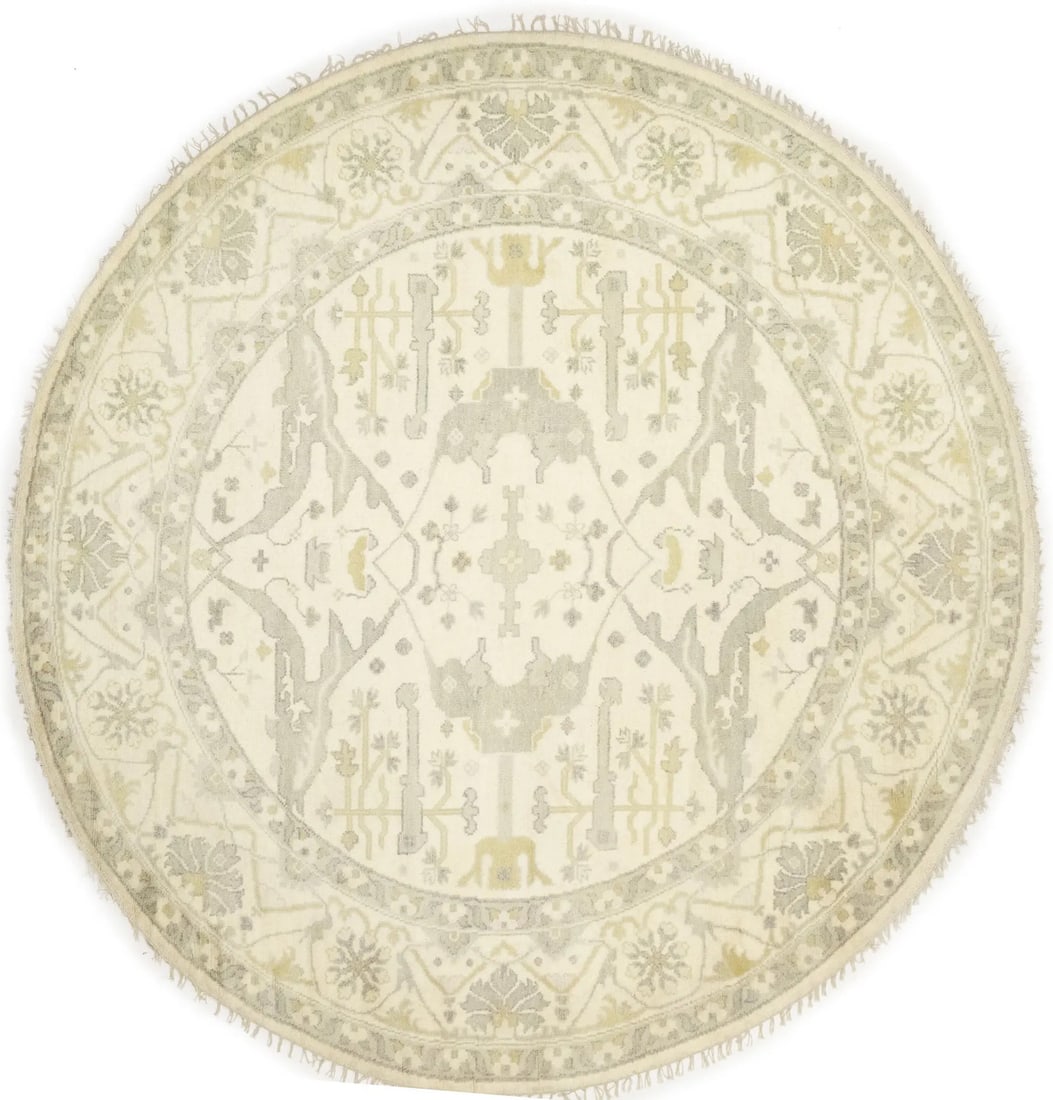 Hand-Knotted Oushak Round Rug Floral Design 9ft Wool Carpet: Hand-Knotted Oushak Round Rug Floral Design 9ft Wool Carpet Enhance your home decor with this exquisite hand-knotted Oushak oriental round rug, featuring a beautiful floral design. Ideal for various s