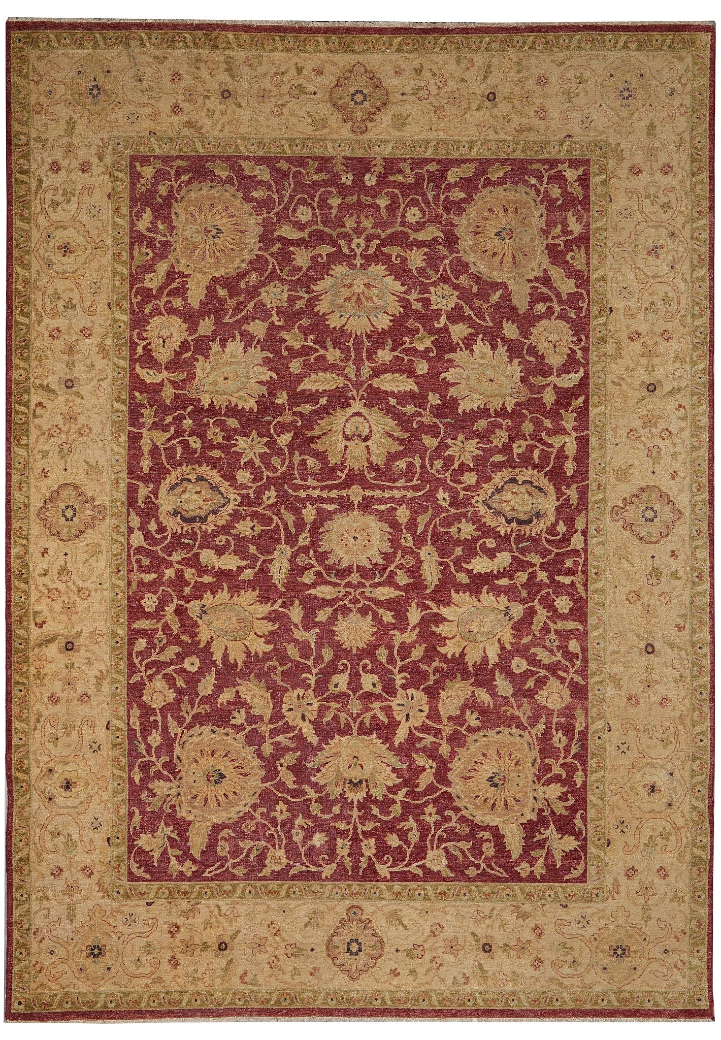 9 x 12 Handmade Agra Rug 100% Natural Wool: 9 x 12 Handmade Agra Rug 100% Natural Wool Free continental US Shipping This 9 x 12 Handmade Agra rug is hand-knotted from 100% natural wool and features a classic Agra design with floral motifs, meda