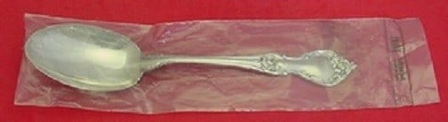 Lunt Alexandra Sterling Silver Serving Spoon 8 1/4 in: Lunt Alexandra Sterling Silver Serving Spoon 8 1/4 in Sterling silver serving spoon in the Alexandra pattern by Lunt. Dated post-1940 and made in the United States, it is new in a factory sleeve, not 