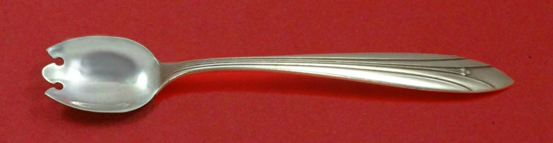 International Elsinore Sterling Silver 6 Inch Dessert Fork Custom Made: International Elsinore Sterling Silver 6 Inch Dessert Fork Custom Made Elsinore by International is a custom-made sterling silver ice cream/dessert fork measuring 6 inches. It is not monogrammed and i