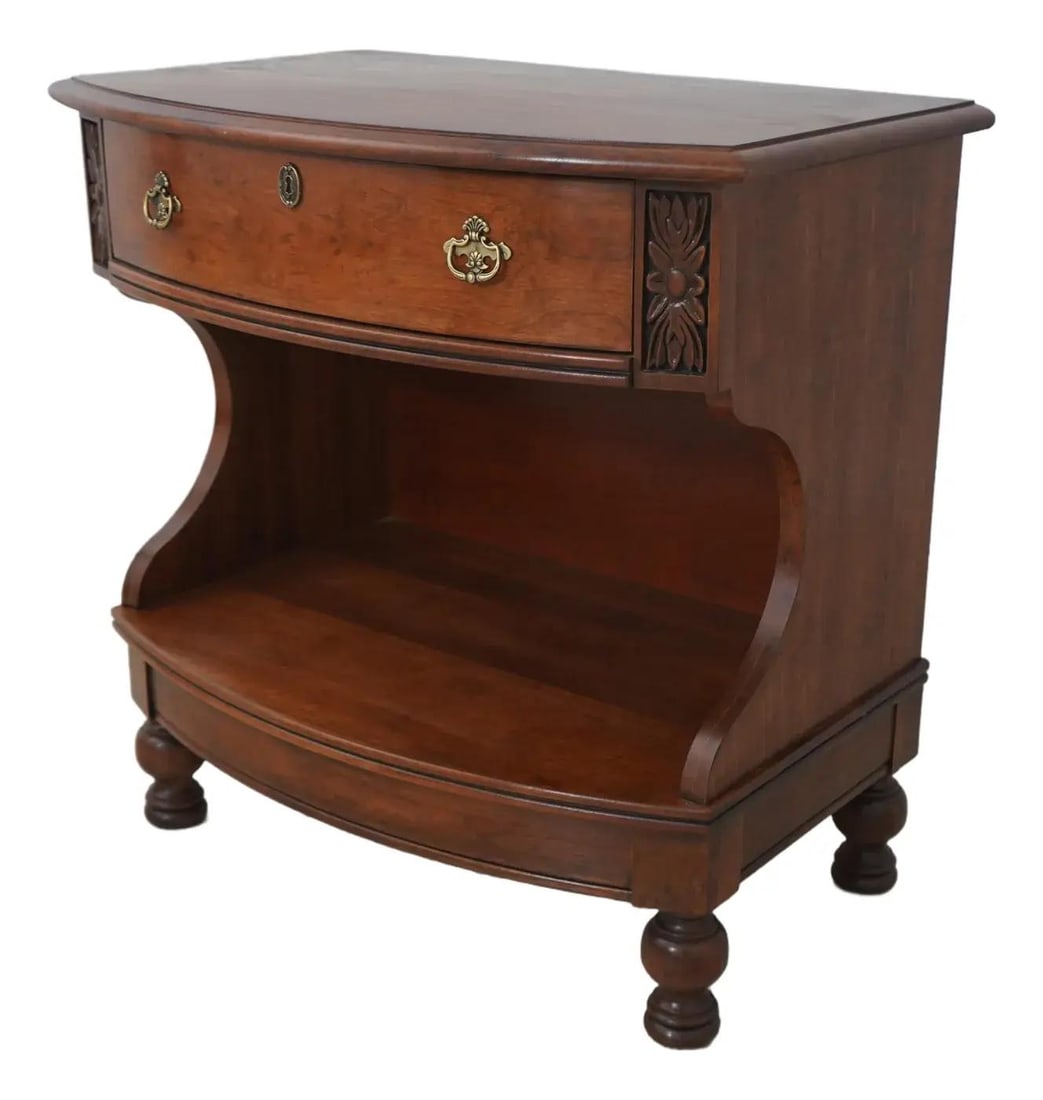Henredon Registry Collection Large Mahogany Nightstand with Dovetailed Drawer (1 of 10)