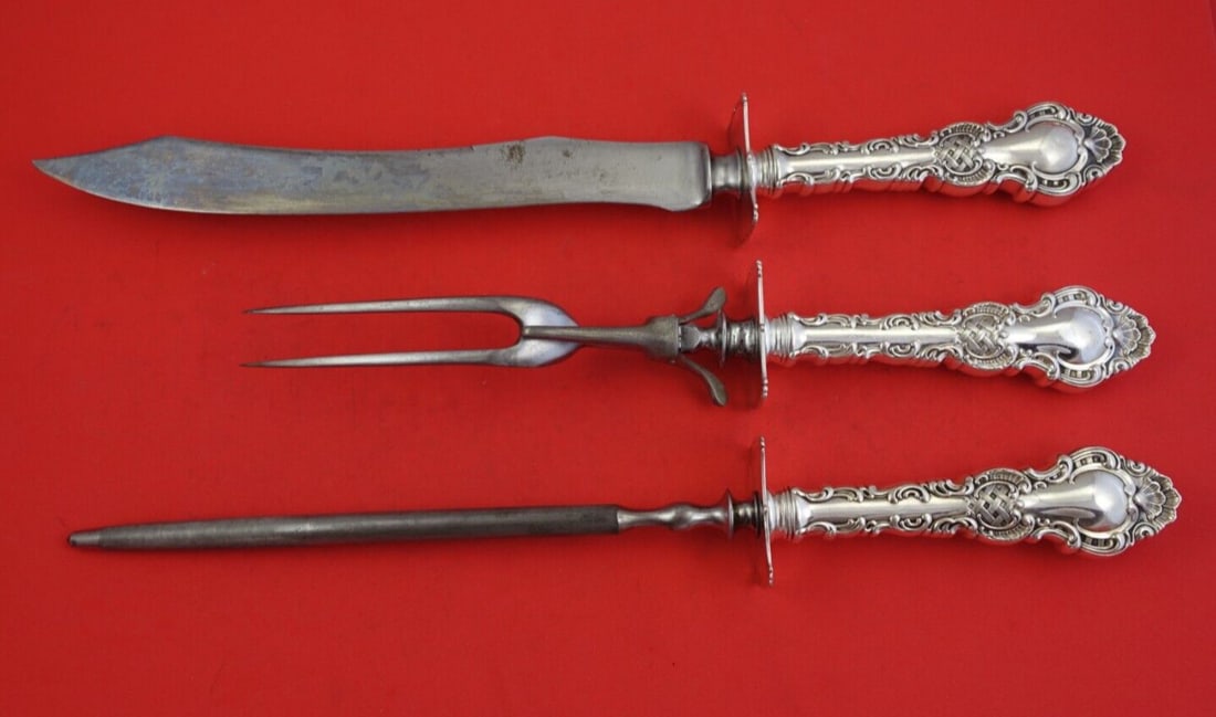Durgin Regent Sterling Silver 3pc Roast Carving Set Knife Fork Hone: Durgin Regent Sterling Silver 3pc Roast Carving Set Knife Fork Hone Elevate your dining experience with this exquisite 3-piece roast carving set from the Regent pattern by Durgin. Crafted from high-qu