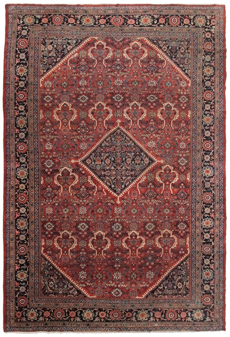 Hand Knotted Wool Sultanabad Medallion Rug 11x17 ft Circa 1900: Hand Knotted Wool Sultanabad Medallion Rug 11x17 ft Circa 1900 This antique Persian Sultanabad rug, dating to circa 1900, features a hand-knotted construction with a traditional geometric and floral m