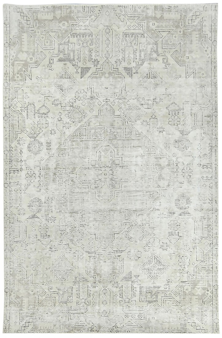 Hand-Knotted Wool Area Rug 4'9 x 7'2 Vintage Floral Design Western Asia