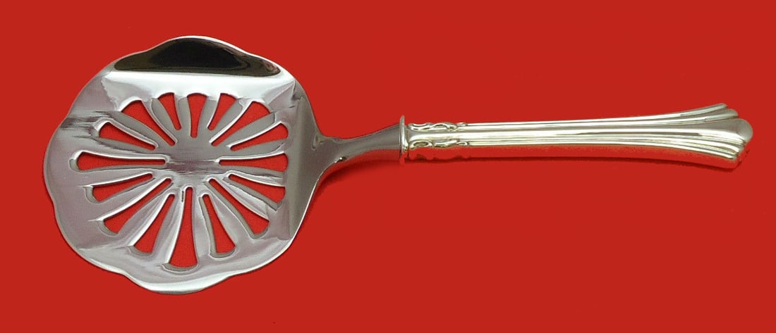 Reed and Barton Eighteenth Century Sterling Silver Tomato Server Custom 8.5 Inch: Reed and Barton Eighteenth Century Sterling Silver Tomato Server Custom 8.5 Inch Presenting the Eighteenth Century Tomato Server by Reed & Barton, a timeless serving piece crafted from sterling silver