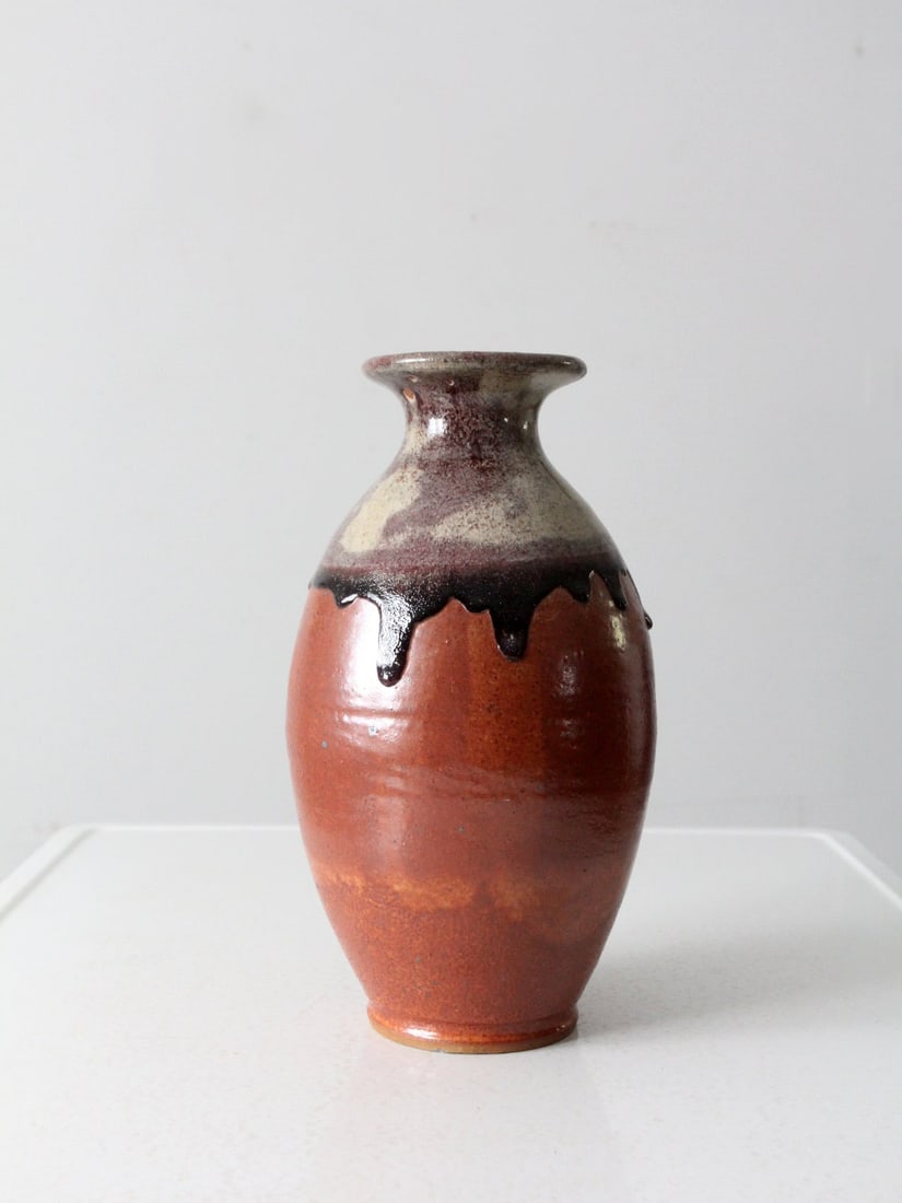 Vintage Daniel Garver Pottery Vase 13 inch Rust Glaze Decorative: Vintage Daniel Garver Pottery Vase 13 inch Rust Glaze Decorative Discover this stunning vintage studio pottery vase crafted by renowned ceramicist Daniel Garver. This large, hand-crafted decorative va