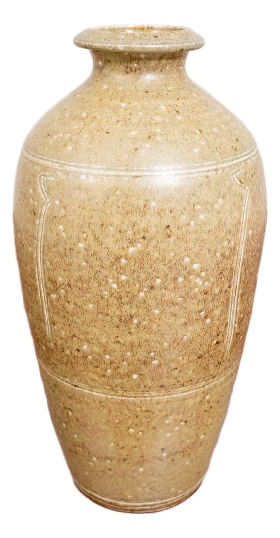 Vintage Japanese Taisho Sand Glazed Pottery Vase 15": Vintage Japanese Taisho Sand Glazed Pottery Vase 15" Explore this exquisite Japanese Taisho style sand glazed pottery vase, showcasing high-quality craftsmanship with incised markers. This piece, appr