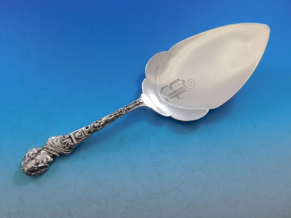 Gorham Old Masters Sterling Silver Pie Server 9 Inch Monogrammed: Gorham Old Masters Sterling Silver Pie Server 9 Inch Monogrammed This exquisite pie server from the Old Masters pattern by Gorham is crafted from all-sterling silver. Measuring 9 inches, this piece sh