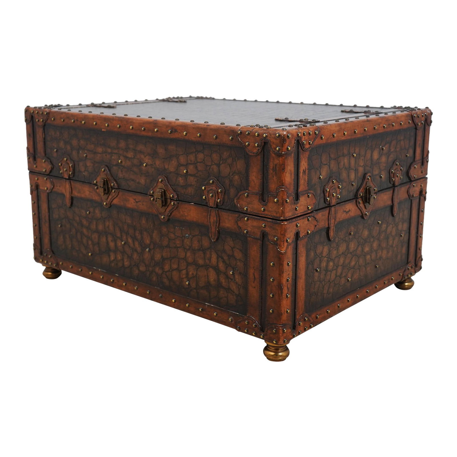 Maitland Smith Gator Pattern Leather Trunk with Brass Hardware: Maitland Smith Gator Pattern Leather Trunk with Brass Hardware Discover this impressive Maitland Smith Gator Pattern Leather Storage Trunk, an exquisite piece that combines quality construction with a
