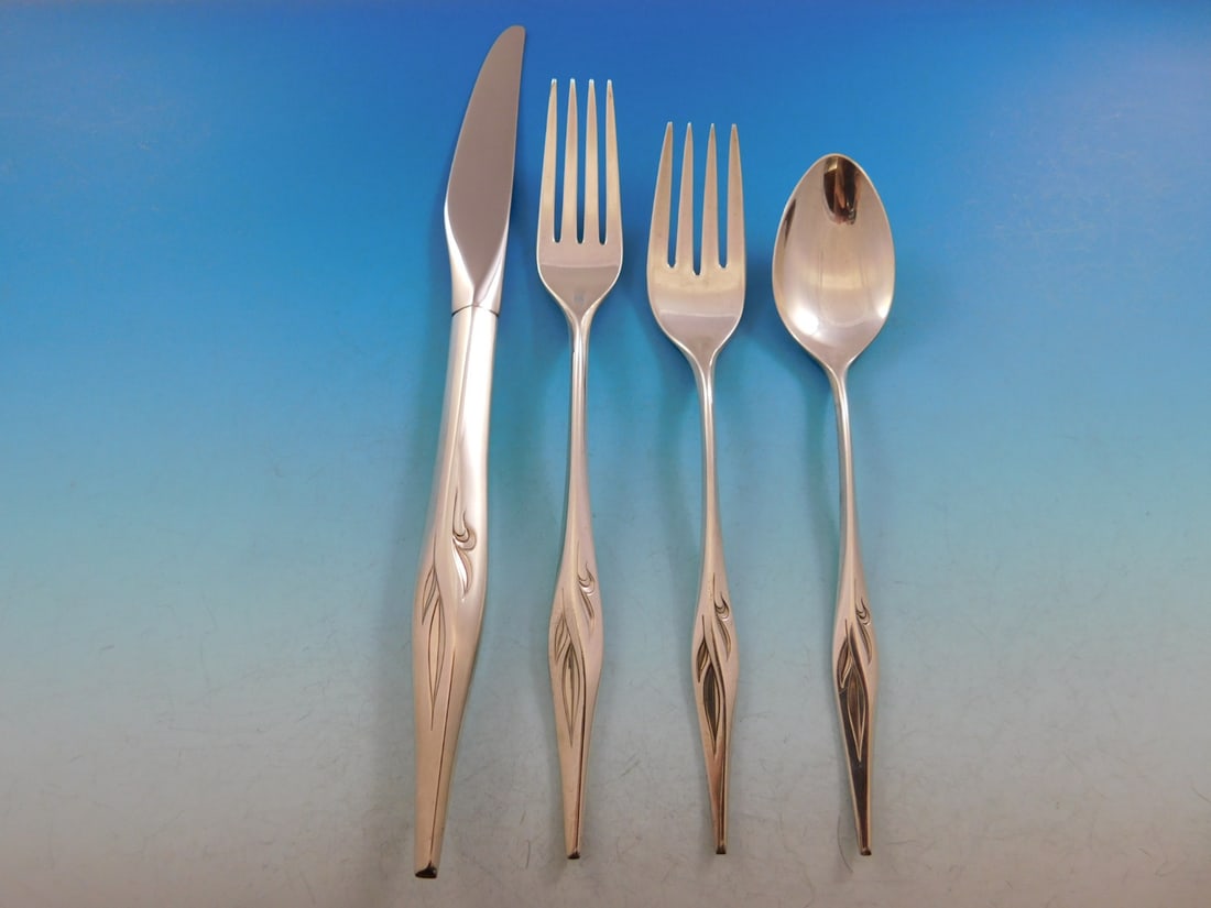 Wallace Still Mood Sterling Silver Flatware Set for 6 27 Pieces: Wallace Still Mood Sterling Silver Flatware Set for 6 27 Pieces Introducing the Still Mood by Wallace Sterling Silver Flatware Service for 6, a stunning 27-piece set that embodies the elegance of Mid-