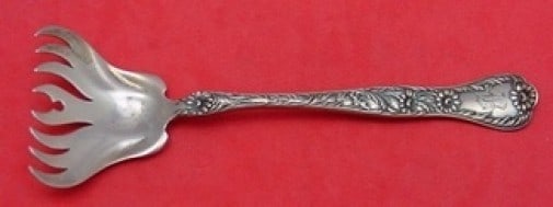 Gorham Marguerite Sterling Silver Sardine Fork 8-Tine 5 1/4": Gorham Marguerite Sterling Silver Sardine Fork 8-Tine 5 1/4" Introducing the exquisite Marguerite Sardine Fork by Gorham, crafted from high-quality sterling silver. This 8-tine fork measures 5 1/4 inc