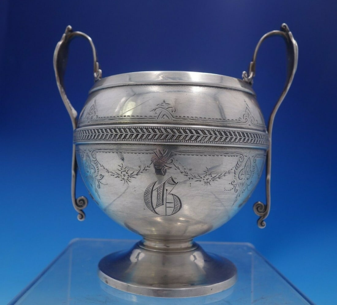 Gorham Medallion Sterling Silver Sugar Bowl Barrel Shape 1871: Gorham Medallion Sterling Silver Sugar Bowl Barrel Shape 1871 This exquisite sugar bowl, crafted by Gorham in the Medallion pattern, dates back to the late 19th century (1850-1899). The barrel-shaped 