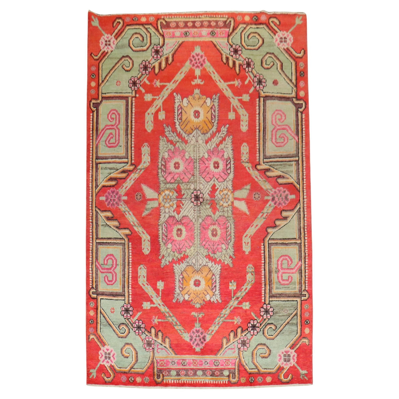 Mid-20th Century Samarkand Khotan Rug Hand-Knotted Agra Style 62 x 98 in: Mid-20th Century Samarkand Khotan Rug Hand-Knotted Agra Style 62 x 98 in Experience the vibrant beauty of the Zabihi Collection with this exquisite Samarkand Khotan rug. Hand-knotted from a blend of c