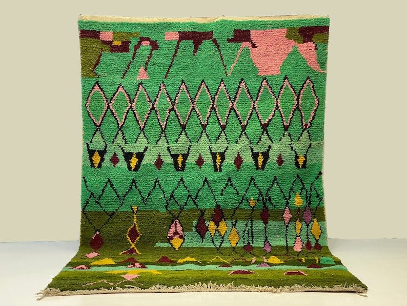 Handwoven Green Rug 100% Sheep Wool Morocco 8 x 5 Feet: Handwoven Green Rug 100% Sheep Wool Morocco 8 x 5 Feet Discover the beauty of this Elegant Green Rug, handwoven in the Atlas Mountains by skilled Berber women weavers. Crafted with traditional tools a