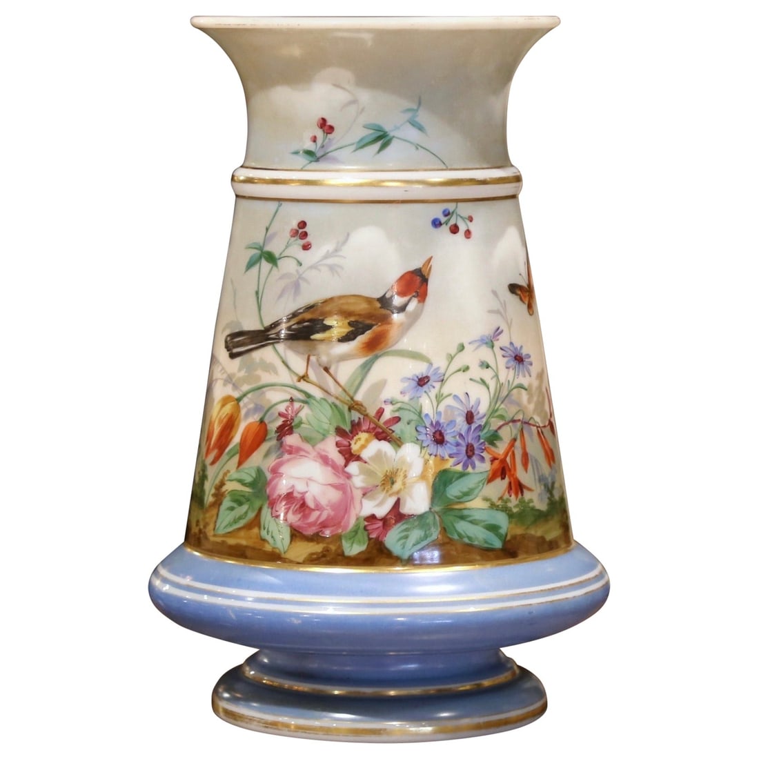 Antique 19th Century French Porcelain Vase by Porcelaine de Paris: Antique 19th Century French Porcelain Vase by Porcelaine de Paris This exquisite 19th Century French Napoleon III vase, attributed to Porcelaine de Paris, showcases remarkable craftsmanship from circa
