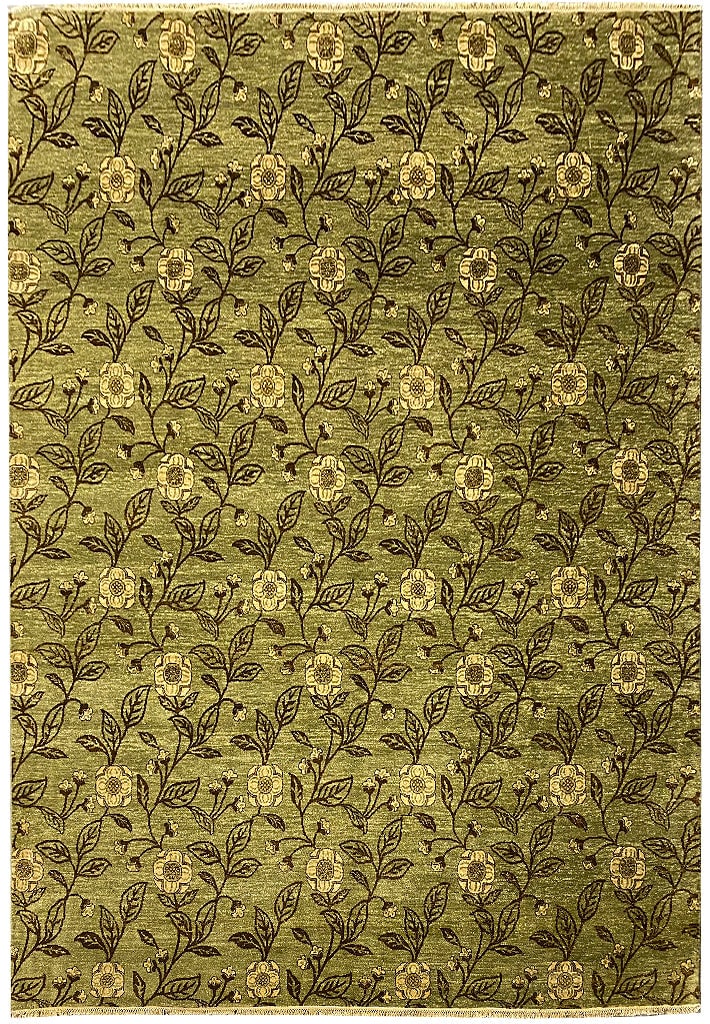 8' x 10' Hand-Knotted Agra Rug Green Transitional Wool Quality: 8' x 10' Hand-Knotted Agra Rug Green Transitional Wool Quality Free continental US Shipping Introducing the 8' x 10' Quality New Agra Rug in Mint Breeze Green Transitional, a stunning handcrafted piec