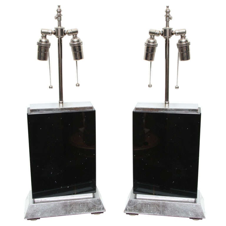 Set of 2 Art Deco Style Marble Table Lamps with Wood Bases: Set of 2 Art Deco Style Marble Table Lamps with Wood Bases Pair of Art Deco style table lamps crafted from rectangular black obsidian stone with silver gilt wooden bases and chromium plated lamp hardw