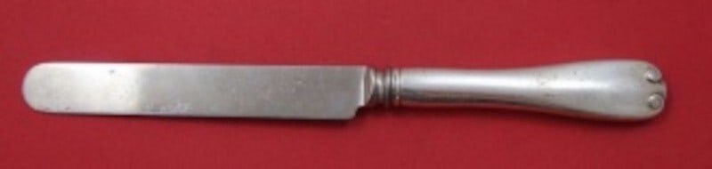 Tiffany & Co Flemish Sterling Silver Dessert Knife 8 Inch: Tiffany & Co Flemish Sterling Silver Dessert Knife 8 Inch This exquisite dessert knife from Tiffany & Co. features the elegant Flemish pattern and is crafted with a sterling silver hollow handle paire