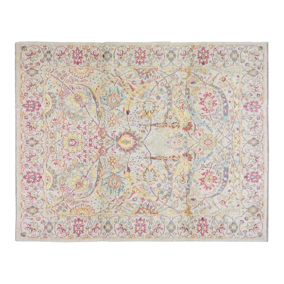 Handcrafted Wool Oushak Rug in Tan 7'6 x 9'6: Handcrafted Wool Oushak Rug in Tan 7'6 x 9'6 This Pakistani Oushak rug is hand-knotted from wool using traditional techniques, blending timeless craftsmanship with a modern design sensibility. Its sof