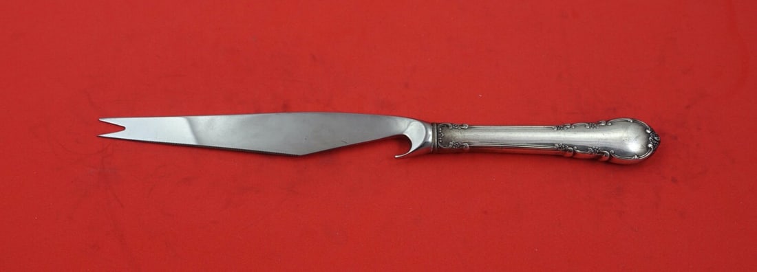 Lunt Modern Victorian Sterling Silver Bar Knife 8 1/8": Lunt Modern Victorian Sterling Silver Bar Knife 8 1/8" This exquisite bar knife features the Modern Victorian pattern by Lunt, crafted from high-quality sterling silver. The hollow handle not only pro