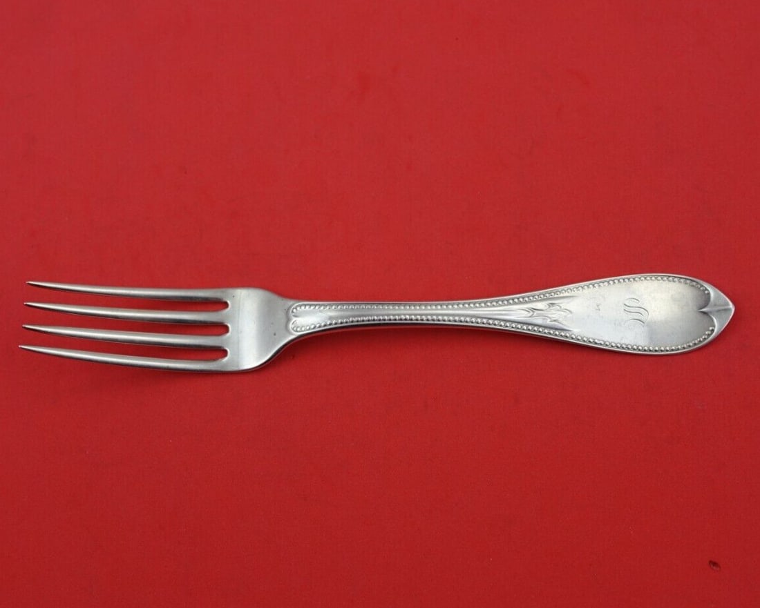 William Gale Mayflower Sterling Silver Dinner Fork 8 Inch Flatware: William Gale Mayflower Sterling Silver Dinner Fork 8 Inch Flatware This exquisite dinner fork is part of the Mayflower pattern by William Gale. Crafted from high-quality sterling silver, it measures 8
