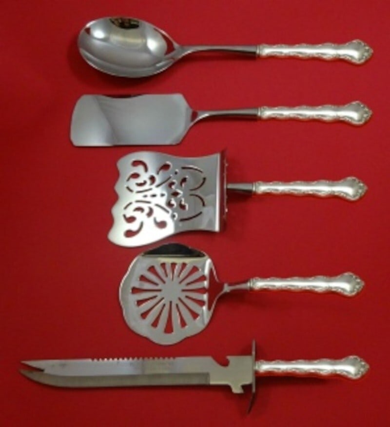 Reed and Barton Tara Sterling Silver 5pc Brunch Serving Set Custom Made: Reed and Barton Tara Sterling Silver 5pc Brunch Serving Set Custom Made Elevate your brunch gatherings with this exquisite 5-piece hostess serving set from the esteemed Tara pattern by Reed and Barton