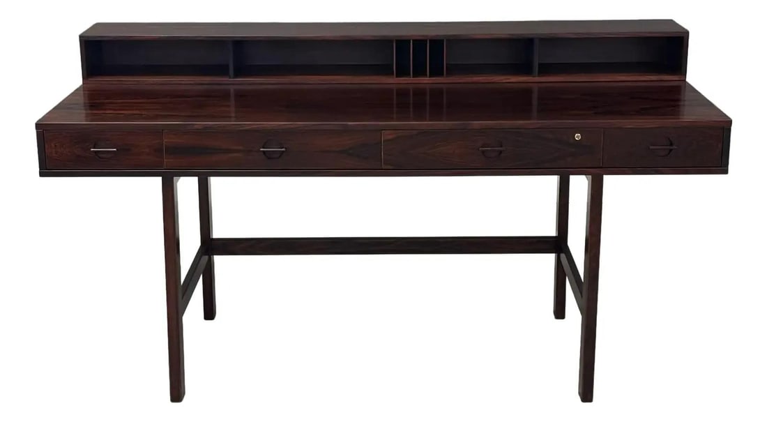 1972 Peter Lovig Signed Rosewood Flip Top Desk Mid Century Modern: 1972 Peter Lovig Signed Rosewood Flip Top Desk Mid Century Modern This stunning mid-century modern flip top desk, designed by Peter Lovig and dated 1972, showcases exquisite craftsmanship in rosewood.