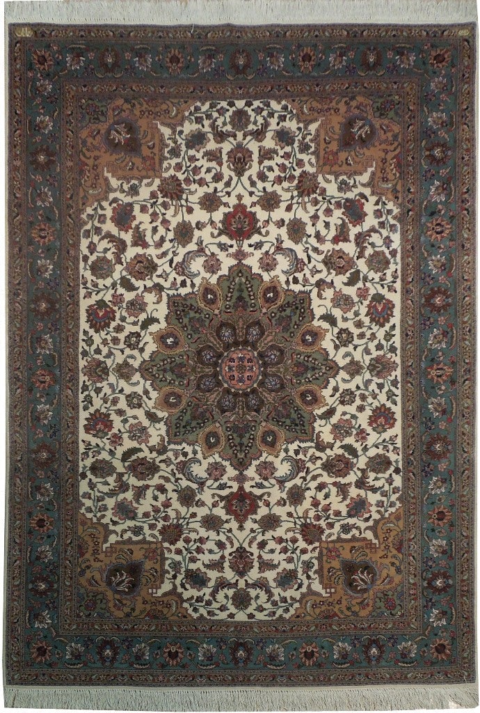 6.5 x 9 Persian Tabriz Rug Hand Knotted Kork Wool Silk 400 KPSI: 6.5 x 9 Persian Tabriz Rug Hand Knotted Kork Wool Silk 400 KPSI Free continental US Shipping A fine quality Persian Tabriz rug with a 6.5 x 9 size, hand-knotted in Iran. It features a blend of Kork wo