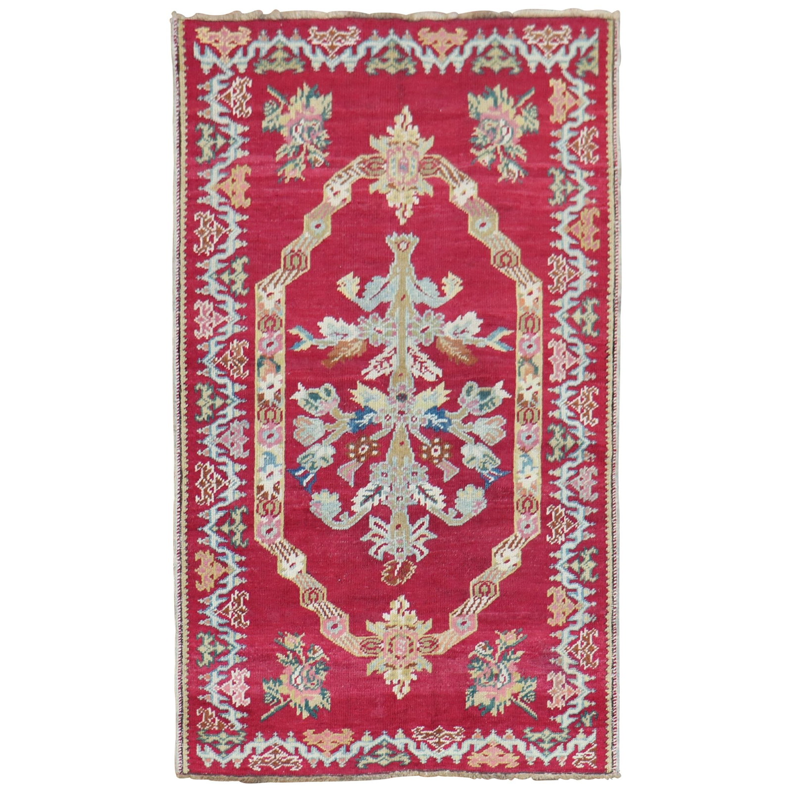 Antique Turkish Ghiordes Rug Hand-Woven Floral Design 39 x 63 in: Antique Turkish Ghiordes Rug Hand-Woven Floral Design 39 x 63 in Discover the beauty of this stunning floral antique Turkish Ghiordes rug, a charming handmade piece that adds a touch of romance to any
