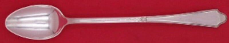 Lunt Chateau Sterling Silver Iced Tea Spoon 7 1/2": Lunt Chateau Sterling Silver Iced Tea Spoon 7 1/2" This elegant iced tea spoon is part of the Chateau pattern by Lunt, crafted from high-quality sterling silver. Measuring 7 1/2 inches, it showcases e