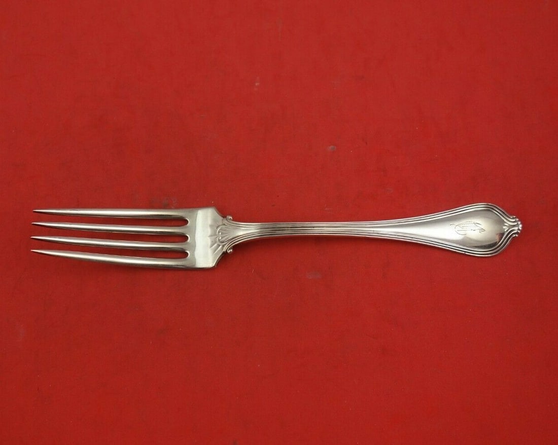 Towle Paul Revere Sterling Silver Fork 7 1/8 Inch Heirloom Flatware: Towle Paul Revere Sterling Silver Fork 7 1/8 Inch Heirloom Flatware This exquisite Paul Revere fork by Towle is crafted from high-quality sterling silver and measures 7 1/8 inches in length. It featur