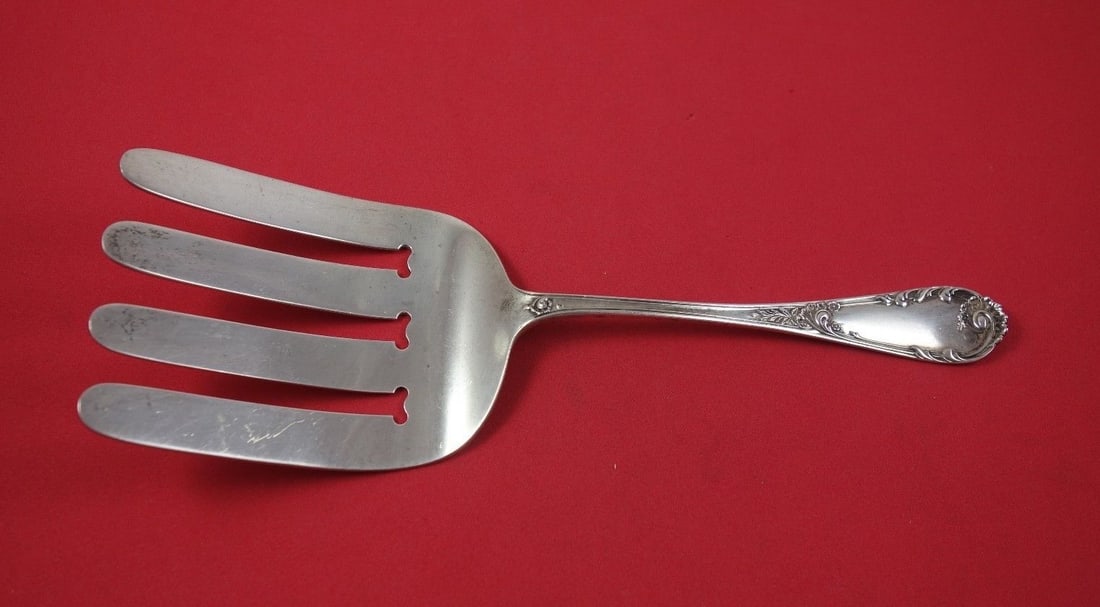 Dominick & Haff Louis XIV Old Style Sterling Silver Asparagus Fork 9.5": Dominick & Haff Louis XIV Old Style Sterling Silver Asparagus Fork 9.5" This exquisite Louis XIV Old Style asparagus fork is crafted by Dominick & Haff, showcasing a timeless design that reflects the 
