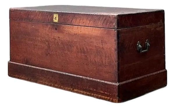 19th Century Cedar Lined Maple Brass Storage Trunk: 19th Century Cedar Lined Maple Brass Storage Trunk This 19th-century storage trunk exemplifies early Americana craftsmanship, featuring a hand-painted flame grain or tiger maple-style exterior that hi