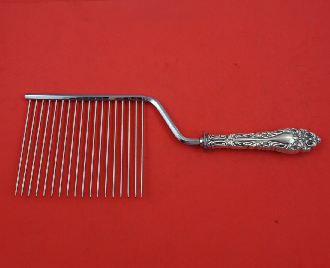 Amston Sterling Silver Cake Breaker Athene Crescendo 11 Inch Serving Piece: Amston Sterling Silver Cake Breaker Athene Crescendo 11 Inch Serving Piece Presenting the exquisite Athene / Crescendo Cake Breaker by Amston, crafted from high-quality sterling silver. This serving p