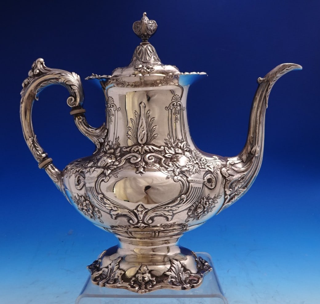 Sterling Silver Coffee Pot Francis I Pattern 34oz by Reed and Barton: Sterling Silver Coffee Pot Francis I Pattern 34oz by Reed and Barton This Reed & Barton coffee pot features the renowned Francis I pattern, crafted from sterling silver. Made in the United States, the