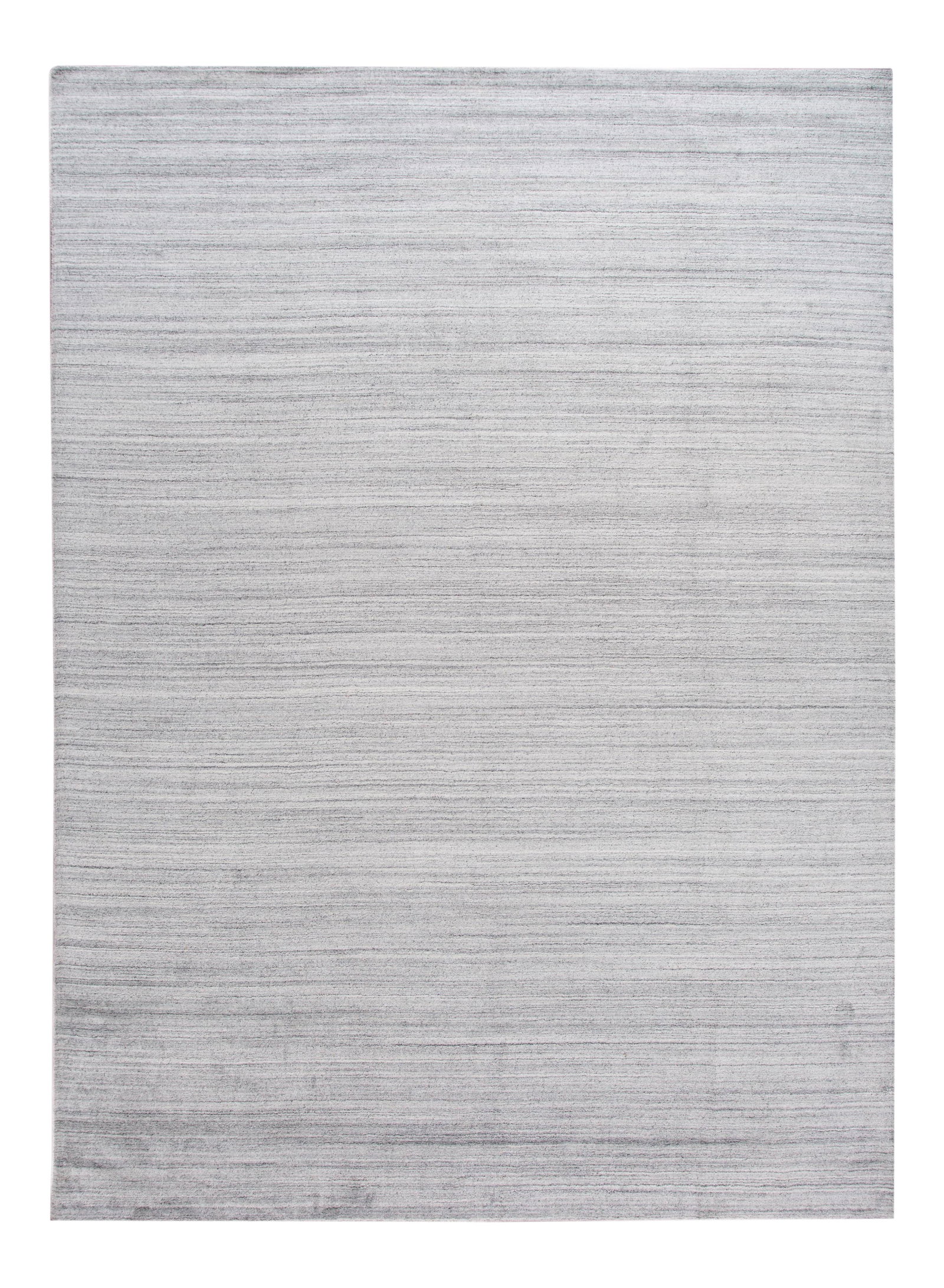 21st Century Hand-Knotted Gray Wool Rug 10' x 14': 21st Century Hand-Knotted Gray Wool Rug 10' x 14' Enhance your space with this exquisite 21st Century Contemporary Solid Wool Rug. Hand-knotted from premium wool, this rug features a sophisticated gra