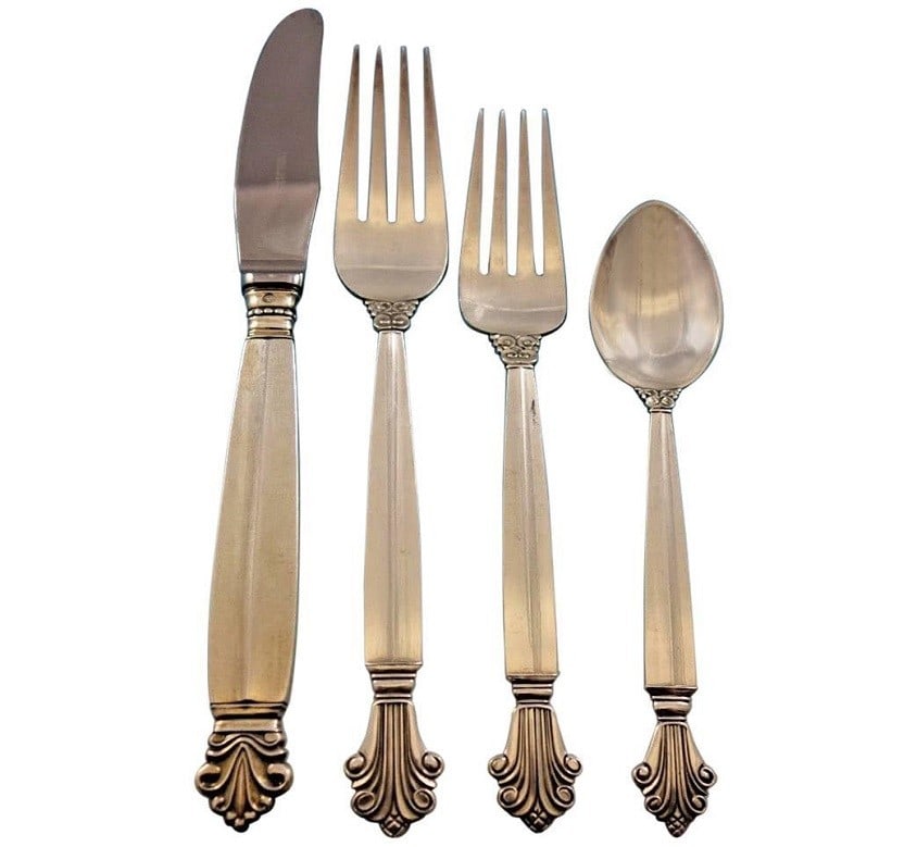 Georg Jensen Acanthus Sterling Silver 33 Piece Flatware Service for 8: Georg Jensen Acanthus Sterling Silver 33 Piece Flatware Service for 8 This elegant flatware set features the "Acanthus" pattern, designed by Johan Rohde for Georg Jensen in 1917. Crafted from sterling