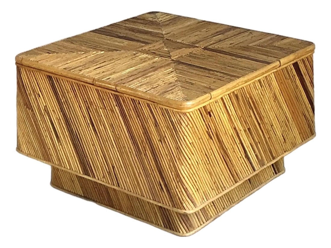 Square Pencil Reed Rattan Coffee Table With Sunburst Top Pattern: Square Pencil Reed Rattan Coffee Table With Sunburst Top Pattern This vintage coffee table showcases expert craftsmanship with a square silhouette fully wrapped in tightly bound pencil reed rattan. Th