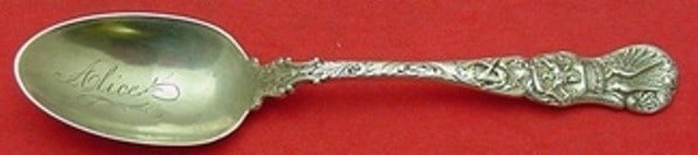 Durgin Heraldic Sterling Silver Teaspoon 5.5 inches Monogrammed: Durgin Heraldic Sterling Silver Teaspoon 5.5 inches Monogrammed This exquisite Sterling Silver Teaspoon, measuring 5 1/2 inches, showcases the elegant Heraldic pattern by Durgin. Introduced in 1888, t