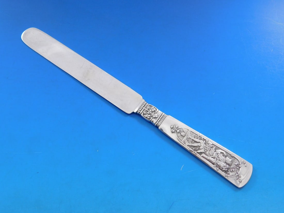 Gorham Fontainebleau Sterling Silver Tea Knife 8 3/8 inches: Gorham Fontainebleau Sterling Silver Tea Knife 8 3/8 inches Enhance your tea service with this exquisite Fontainebleau tea knife by Gorham, crafted from all sterling silver. Measuring 8 3/8 inches, th