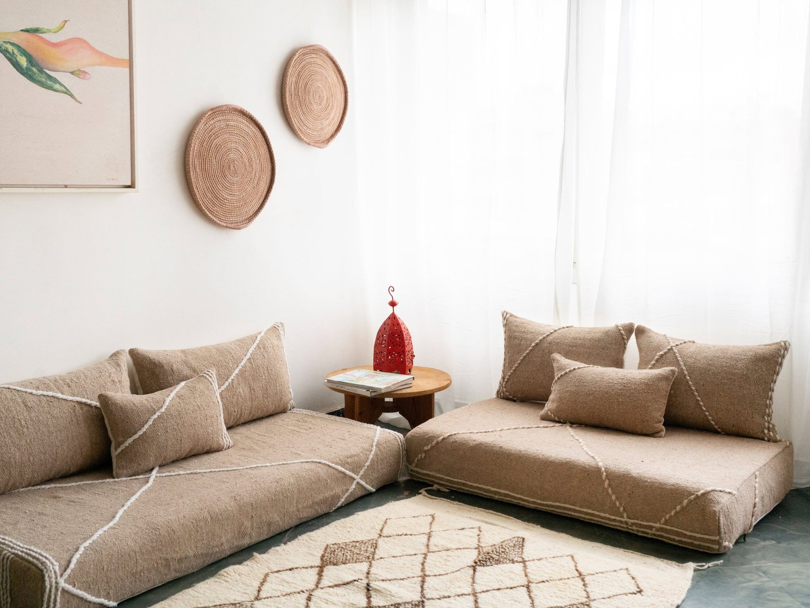 Handmade Moroccan Berber Loveseat Sofa in Brown Wool: Handmade Moroccan Berber Loveseat Sofa in Brown Wool Transform your living space with the Handmade Moroccan Berber Loveseat Sofa - Brown Edition. This exquisite piece is crafted from a soft, high-qual