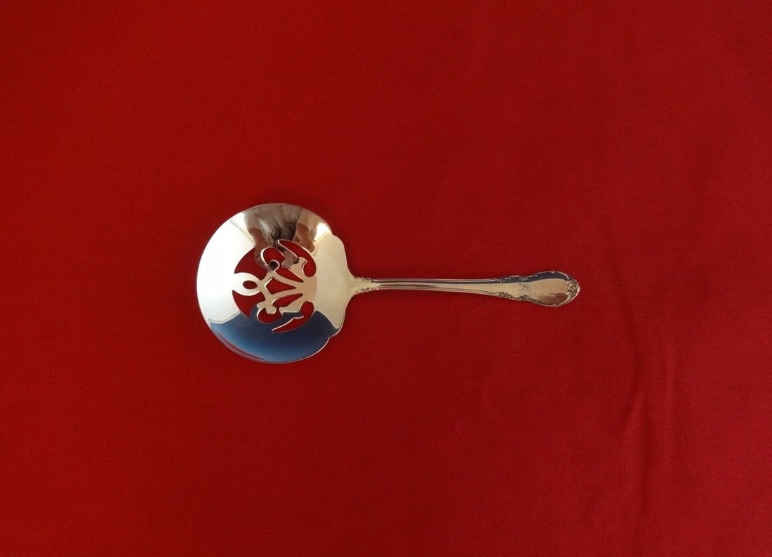 Lunt Mignonette Sterling Silver Pierced Nut Spoon 5" (1 of 1)