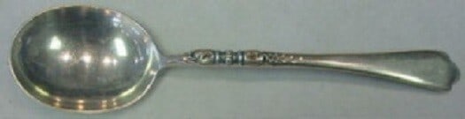 Lunt Sterling Silver Nellie Custis Gumbo Soup Spoon 7 Inch: Lunt Sterling Silver Nellie Custis Gumbo Soup Spoon 7 Inch This exquisite gumbo soup spoon is part of the Nellie Custis pattern by Lunt, crafted from high-quality sterling silver. Measuring 7 inches, 