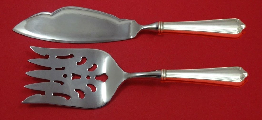 2 Piece Fish Serving Set Watson Marlborough Sterling Silver HHWS: 2 Piece Fish Serving Set Watson Marlborough Sterling Silver HHWS This is a 2-piece Marlborough by Watson fish serving set, featuring sterling silver hollow handles with stainless steel serving blades.