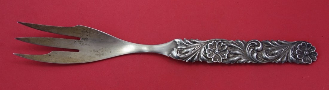 Shiebler Sterling Silver 10 3/8 Inch Meat Fork Serving Utensil: Shiebler Sterling Silver 10 3/8 Inch Meat Fork Serving Utensil This exquisite Shiebler sterling silver meat fork is a perfect addition to your dining collection. Measuring 10 3/8 inches in length, it 