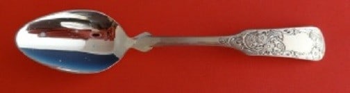 Towle Sterling Silver 6 Inch Sixteen-Ninety Engraved Teaspoon Vintage Flatware: Towle Sterling Silver 6 Inch Sixteen-Ninety Engraved Teaspoon Vintage Flatware This elegant vintage teaspoon, measuring 6 inches in length, features the exquisite 'Sixteen-Ninety Engraved' pattern by 
