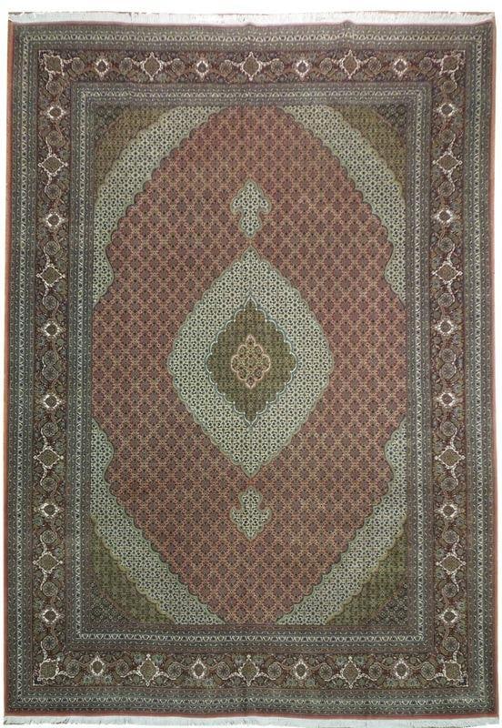 Persian Tabriz Wool Silk Rug 8'2 x 11'6 400 KPSI Handcrafted Iran: Persian Tabriz Wool Silk Rug 8'2 x 11'6 400 KPSI Handcrafted Iran Free continental US Shipping Experience the elegance of Persian craftsmanship with this exquisite 8'2" x 11'6" Tabriz rug, intricately