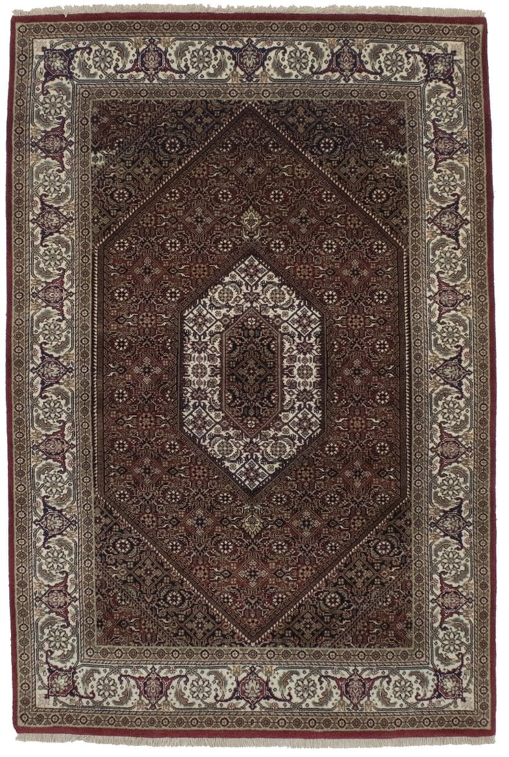 Hand-Knotted Indo-Bidjar Wool Area Rug 4'1 x 6'0 Floral Geometric Pattern: Hand-Knotted Indo-Bidjar Wool Area Rug 4'1 x 6'0 Floral Geometric Pattern This handmade Indo-Bidjar area rug features a floral geometric design in a traditional Oriental style. Crafted from hand-knott